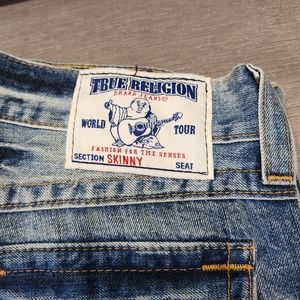 **SOLD**True Religion skinny women jeans Size 32